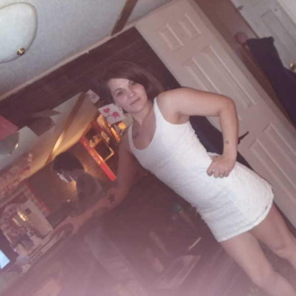 Items - Picture 4 of 16